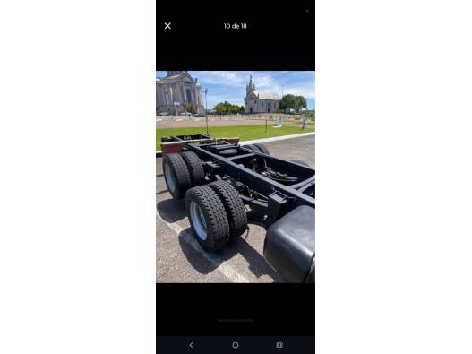 FORD - CARGO 815 - 2010/2011 - Vermelha - R$ 169.900,00