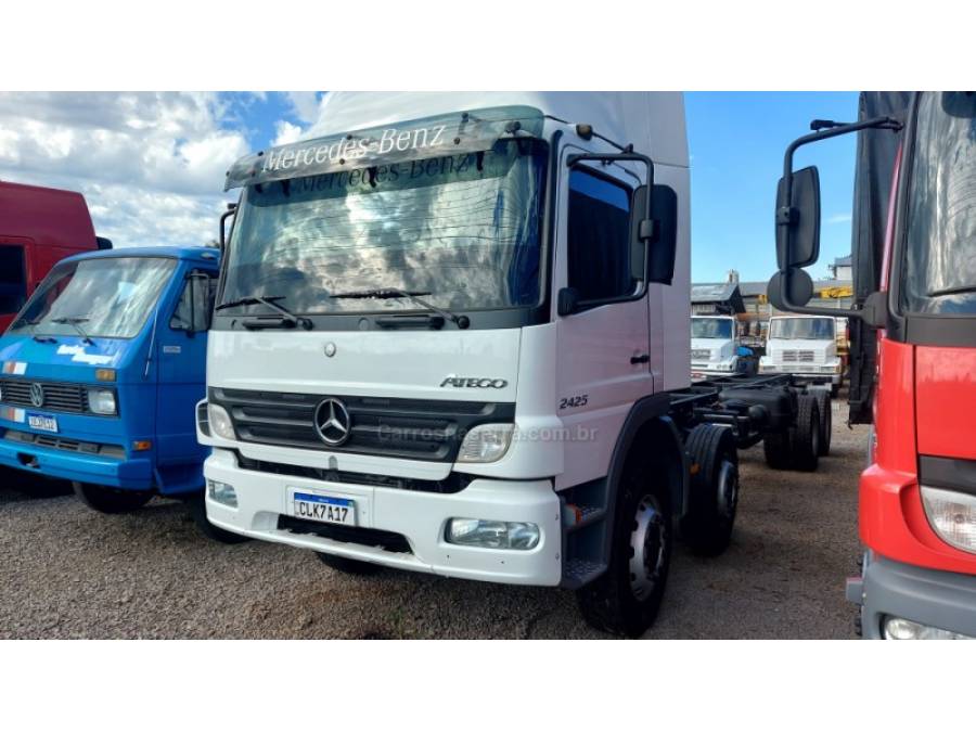 MERCEDES-BENZ - ATEGO 2425 - 2010/2010 - Branca - Sob Consulta