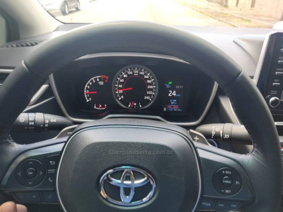 TOYOTA - COROLLA - 2020/2021 - Branca - R$ 122.000,00