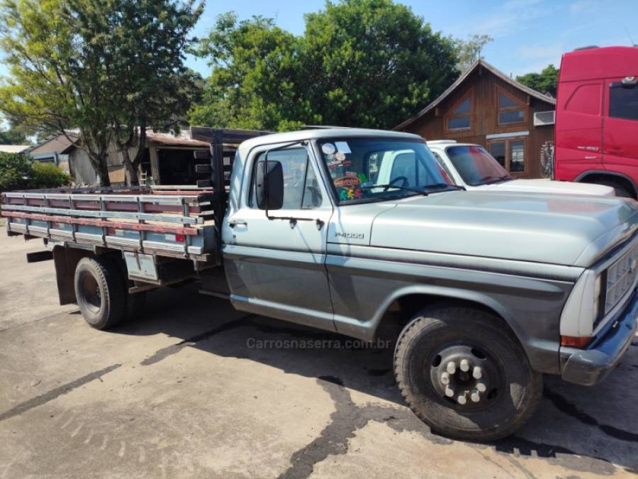 FORD - F-4000 - 1987/1988 - Cinza - Sob Consulta