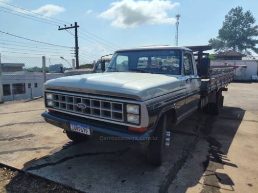 FORD - F-4000 - 1987/1988 - Cinza - Sob Consulta