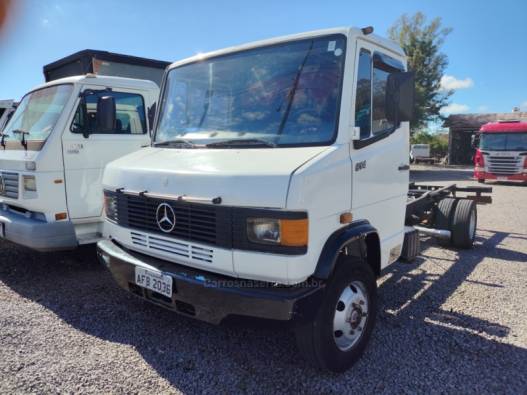 MERCEDES-BENZ - 914 - 1994/1994 - Branca - Sob Consulta