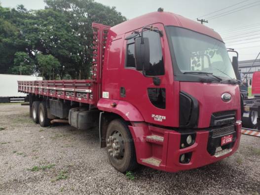 FORD - CARGO 2428 - 2011/2011 - Vermelha - Sob Consulta