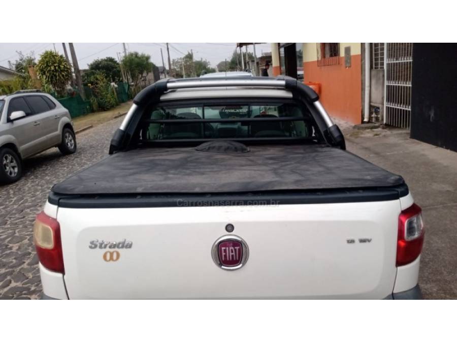 FIAT - STRADA - 2014/2014 - Branca - Sob Consulta